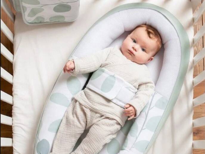 reducteur de lit bebe